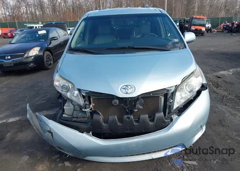 2016 Toyota Sienna Xle Premium 8 Passenger from USA, damaged, VIN 5TDYK3DC9GS758610